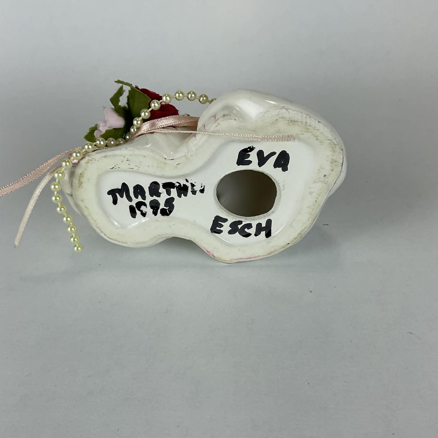 Vintage-Style Ceramic White Cat Figurine with Rose & Pearl Accents