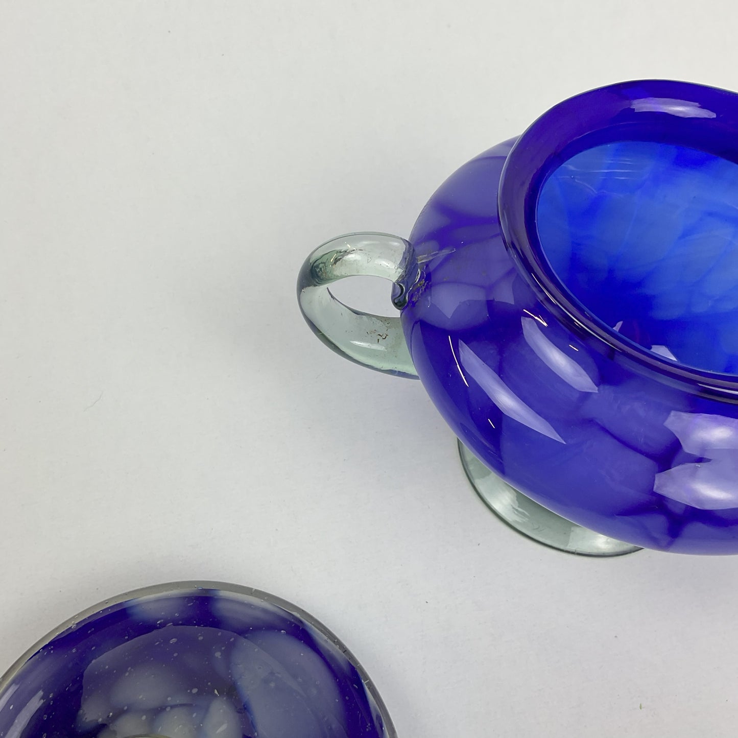Vintage Cobalt Blue Art Glass Lidded Sugar Bowl – Mid-Century Swirl Condiment Dish